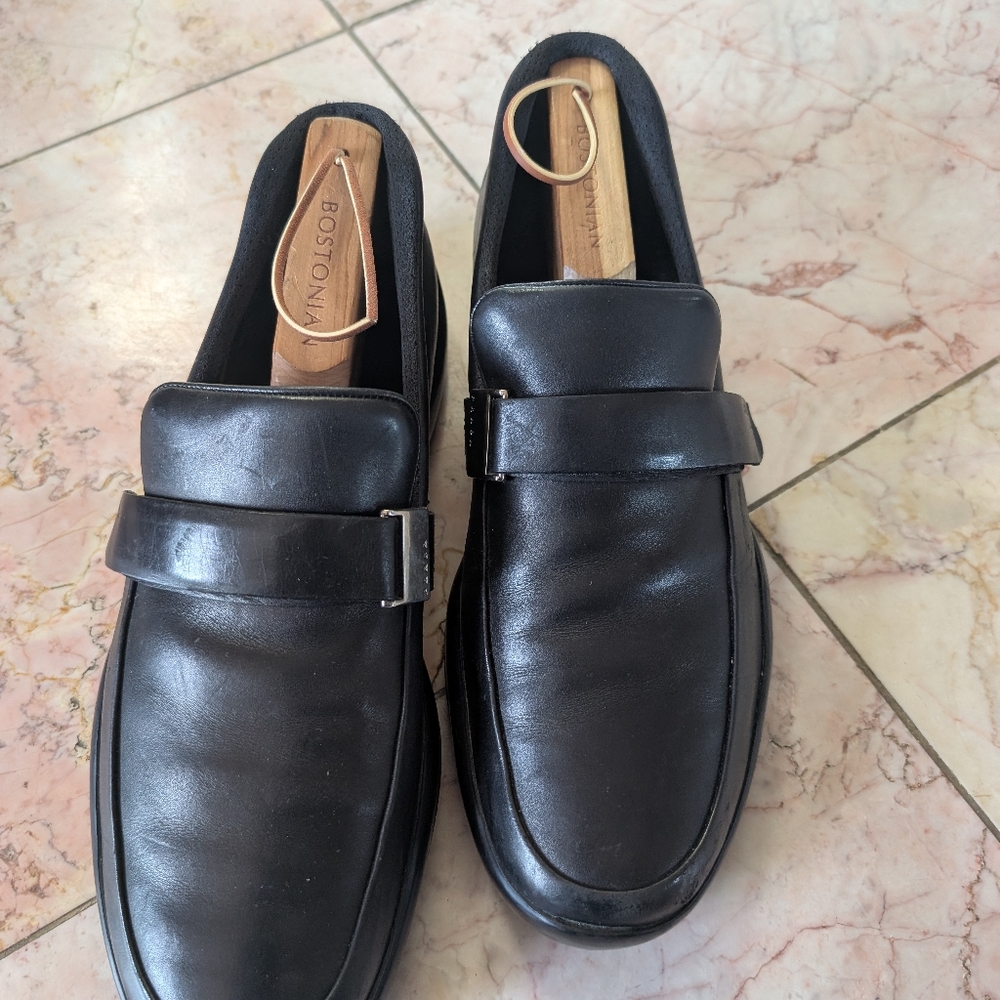 Prada Black Leather Slip-On Loafers with Moccasin Toe - Picture 5 of 11